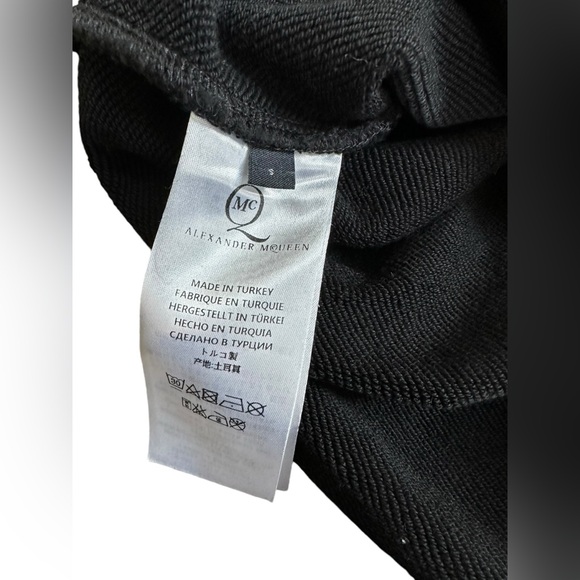 SOLD Authentic Alexander McQueen Sweater - Picture 4 of 8